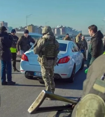 Повістки від поліції на блокпостах: що кажуть правоохоронці