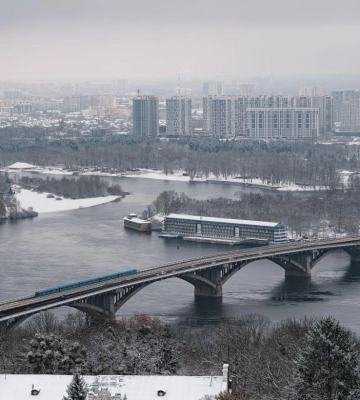 Чи можуть закрити міст Метро у Києві: відповідь метрополітену