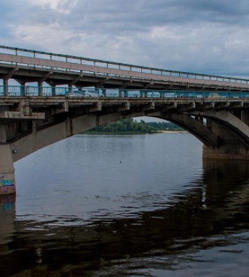 Стало известно, закроют ли мост Метро в Киеве