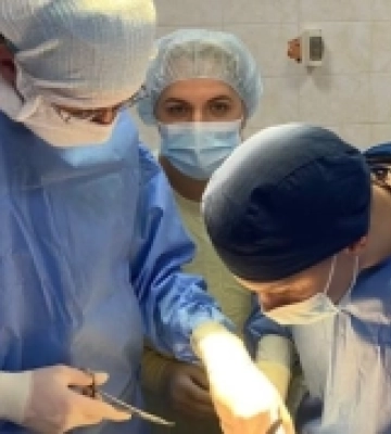 У Рівному прооперували дівчинку з двотижневим рідкісним переломом ноги