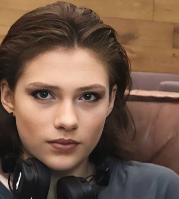 Пішла з дому й не повернулася: розшукують неповнолітню дівчину з Рівного