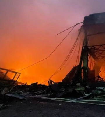 Фабрика військового одягу в Києві пошкоджена внаслідок ракетного удару