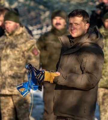 У Києві російська ракета попала по фабриці тактичного одягу М-Тас, який носять Зеленський і Залужний
