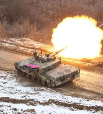 Южная Корея завершила военные учения рядом с КНДР: отработала различные сценарии