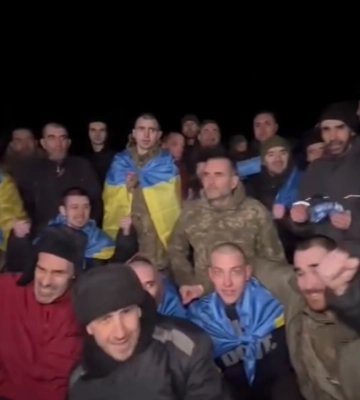 Украина вернула из плена более 200 военных и гражданских, видео