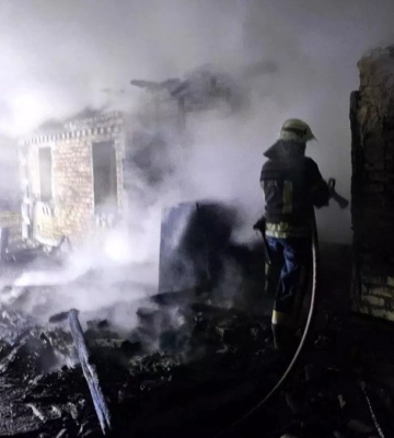 На Житомирщині під час ліквідації пожежі знайдені тіла чоловіка та жінки (ФОТО)