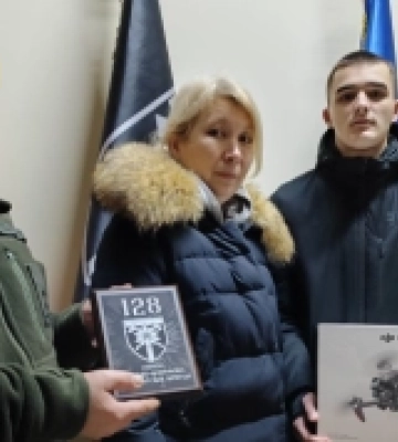 Мукачівські школярі передали військовим 128-ї бригади цінні подарунки