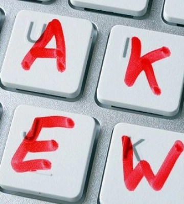 Центр протидії дезінформації спростував російський фейк про те, що у Чернігові чоловіків обманом заманюють до військкоматів