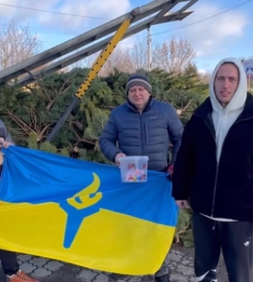 У Луцьку за донат дають ялинку на вибір: адреса (відео)