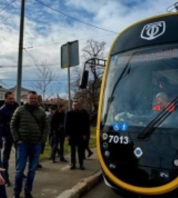 В Одесі провели тестування нового багатосекційного трамвая