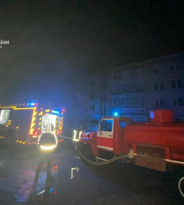 На Львівщині вогнеборці врятували 6 людей, з них 3 дітей