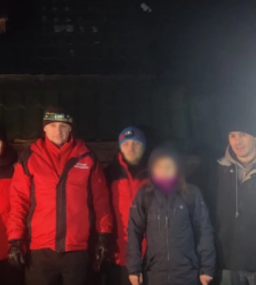 На горі Пікуй заблукала жінка