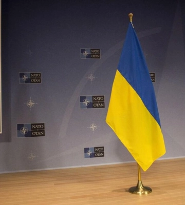 Столтенберг скликає засідання Ради Україна-НАТО після атак Росії