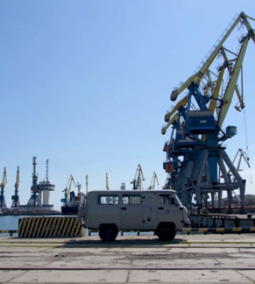 У порту Маріуполя третій день поспіль загарбники вантажать зерно - Андрющенко