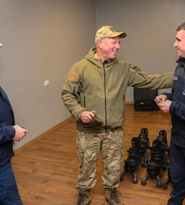 Рятувальники Рівненщини отримали допомогу від Британського волонтера