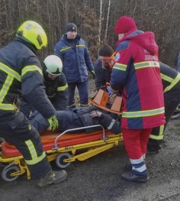 Водій Opel виїхав на зустрічну смугу: деталі ДТП у Луцькому районі