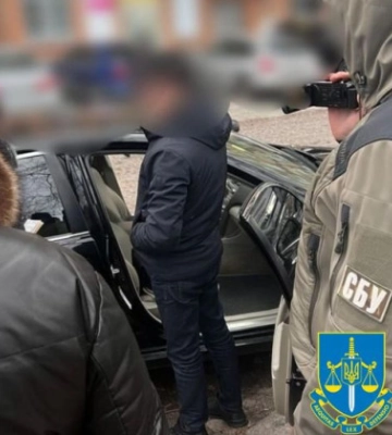 У Києві податківець вимагав від власника АЗС $6 000 щомісячної «данини»
