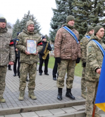 Ужгород сьогодні попрощався із солдатом, старшим стрільцем Олексієм Проданом