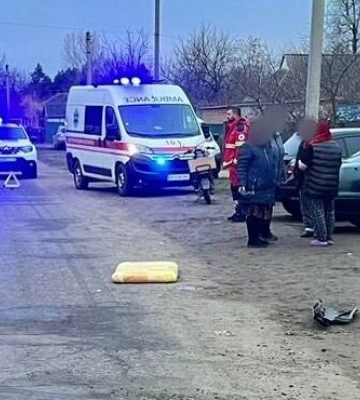 Поліцейські розслідують обставини ДТП на Одещині за участю легкового автомобіля та мопеда