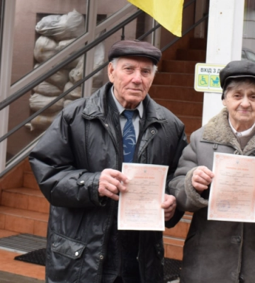 Коханню всі віки підвладні: на Волині побралася 80-ти літня пара