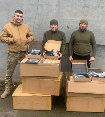 Для волинської «сотки» передали купу дронів і корисної на фронті техніки 