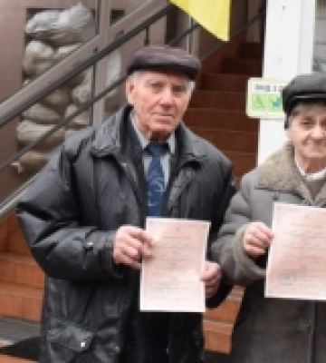 У Луцьку одружилася пара пенсіонерів, яким вже понад 80 років