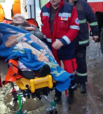 Швидка не могла доїхати до 84-річного важкохворого у Рівненському районі, бо дорогу розмило