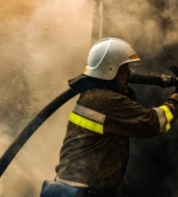 У Виноградові пожежники впоралися з вогнем за пів години