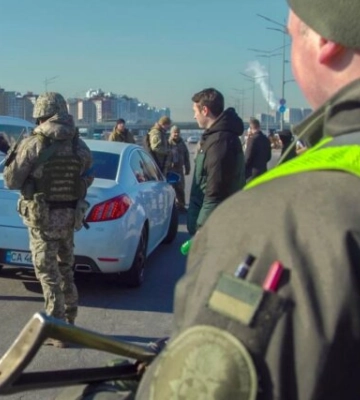 Киев срочно переводят в усиленный режим: Рада обороны города поднимает все службы &quot;по тревоге&quot;