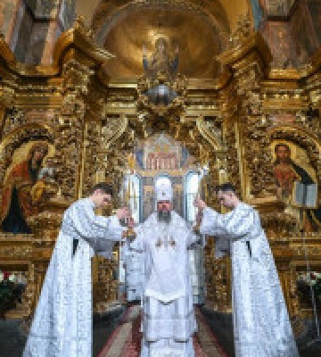 Митрополит Епіфаній вперше провів Різдвяну Божественну літургію за новим стилем (відео)