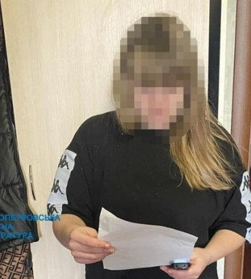 На Дніпропетровщині жінка ошукала вдову загиблого військовослужбовця на 420 тисяч гривень