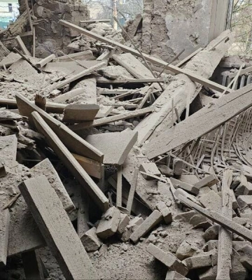 Окупанти атакували модульне містечко на Херсонщині. Людей там врятувало укриття, але є й поранені — ОВА