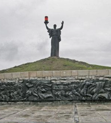 У Черкасах встановлять меморіальні дошки захиснику та політичному діячу