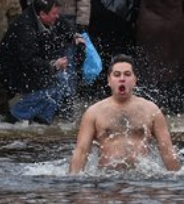 Жителей и гостей Киева призвали отказаться от купания в водоемах на Крещение: названы причины