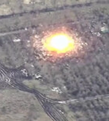 Две российские САУ &quot;Нона-С&quot; стояли впритык – ССО навели HIMARS: видео взрыва