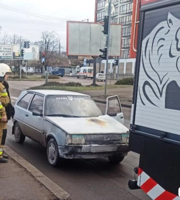 В Миколаєві на ходу загорівся автомобіль