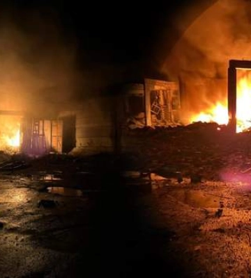 Россияне ночью дважды обстреляли Покровск: попали в админздание, есть пострадавшие