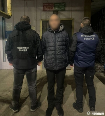 Оперативники міграційної поліції Рівненщини примусово видворили нелегала до Азербайджану