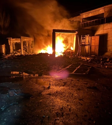 Через ворожий обстріл вночі у Покровську спалахнула пожежа - ОВА