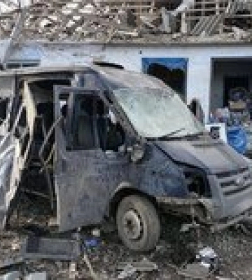 Втратити дім вдруге: на Херсонщині росіяни влучили у модульне містечко