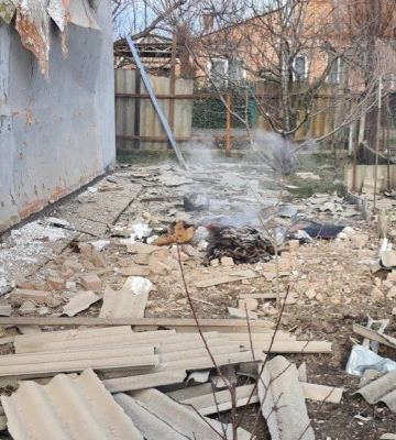 Під артилерійським вогнем окупантів у Нікополі загинув чоловік та постраждали дві людини