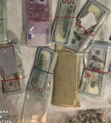 Украли из квартиры ювелирные изделия и почти 5 млн грн: в Харькове задержали злоумышленников