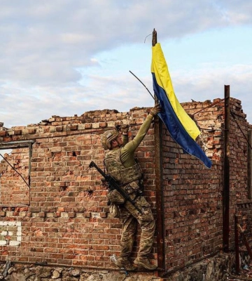 На Луганщині ворог посилив обстріли та авіанальоти на деокуповані села