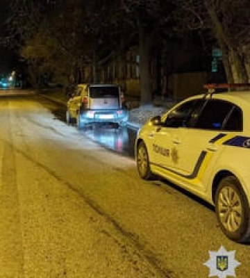 Неповнолітня у Полтаві потрапила під колеса автомобіля