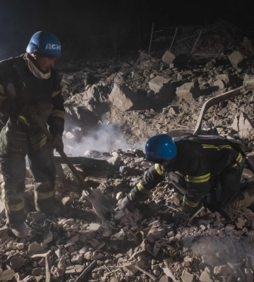 Ворожий безпілотник влучив у будинок в Дніпрі: що відомо