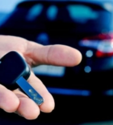 Чоловік з Рівненщини, купуючи автомобіль, натрапив на шахраїв