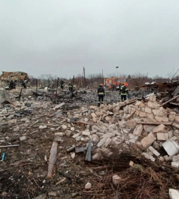 Ворожий безпілотник влучив у будинок в Дніпрі: що відомо