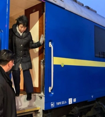 До Києва з візитом прибула голова МЗС Японії