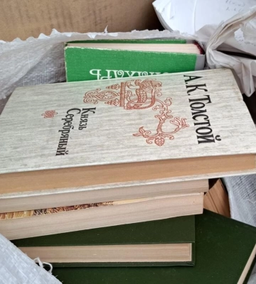 Рівняни здали на макулатуру понад 30 тисяч російськомовних книг