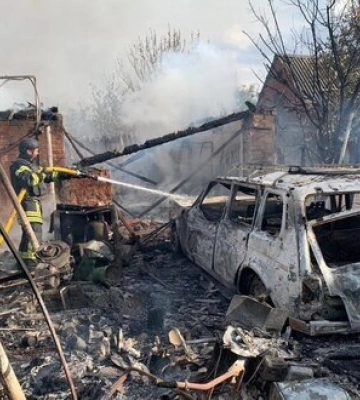 Армія РФ вдень обстріляла Харківщину: пошкоджено житлові будинки та підприємство